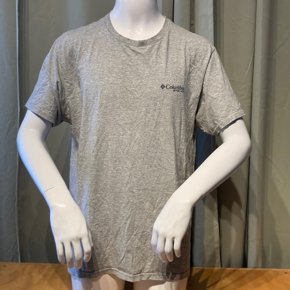 Columbia Men's Gray T-Shirt